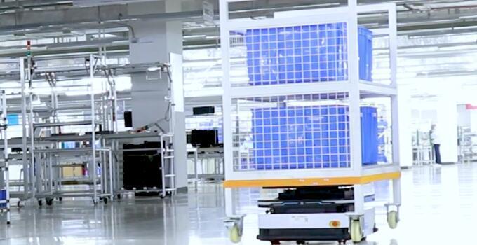 Robot di chuyển nâng đỡ lặn vào
